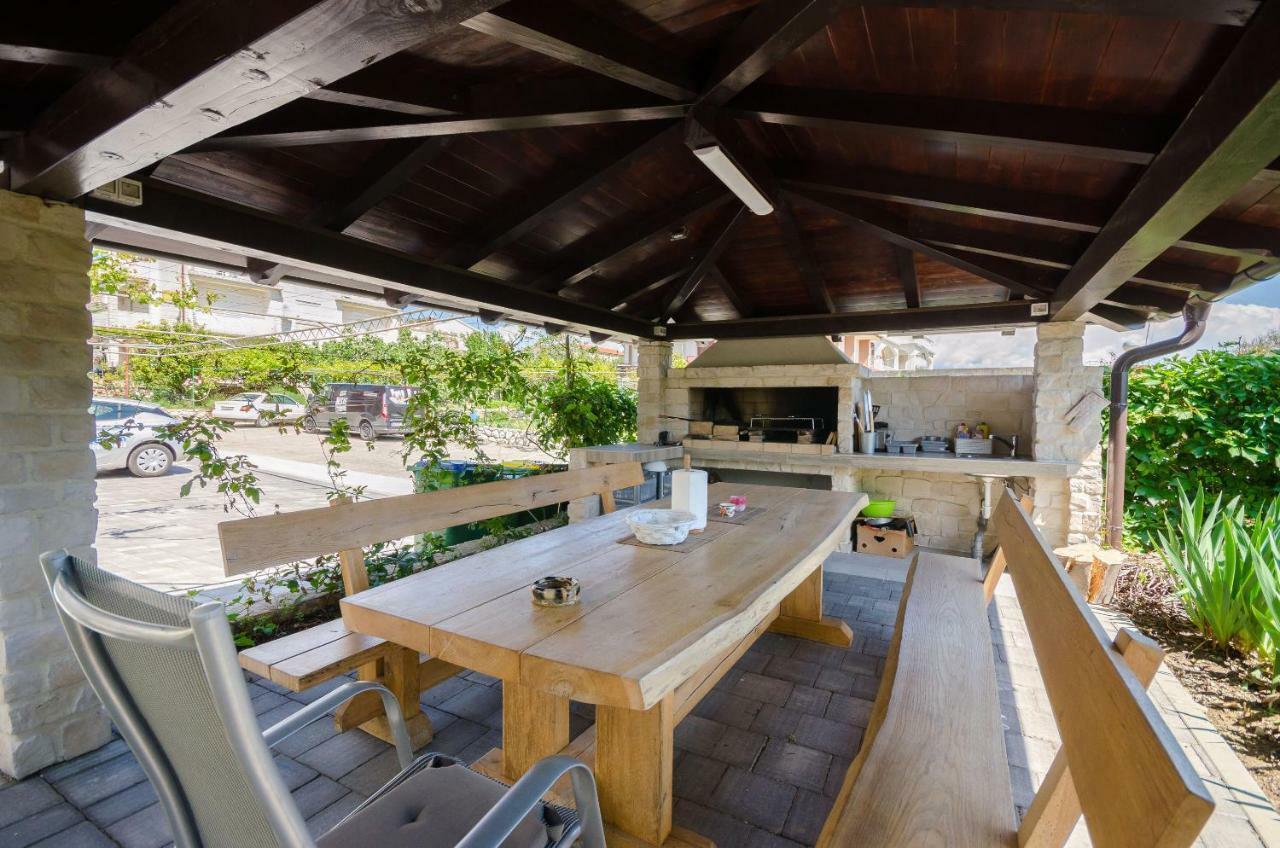 לופאר Apartments Zorka מראה חיצוני תמונה
